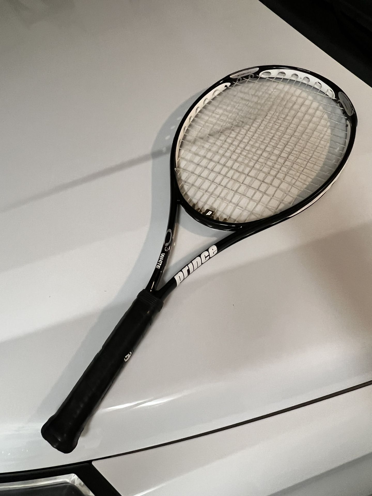Prince Tennis Racket O3 White (Great Condition) Size 4 Grip
