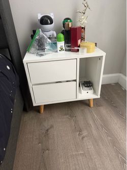 Night stand