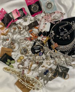 2.6 lbs of Jewelry Mixed Lot Sterling Silver, Vintage, New & Used Mix