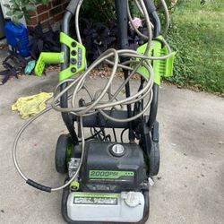 2000psi Pressure Washer