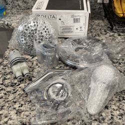 Delta Lhasa Monitor® 14 Series Shower Trim in Chrome