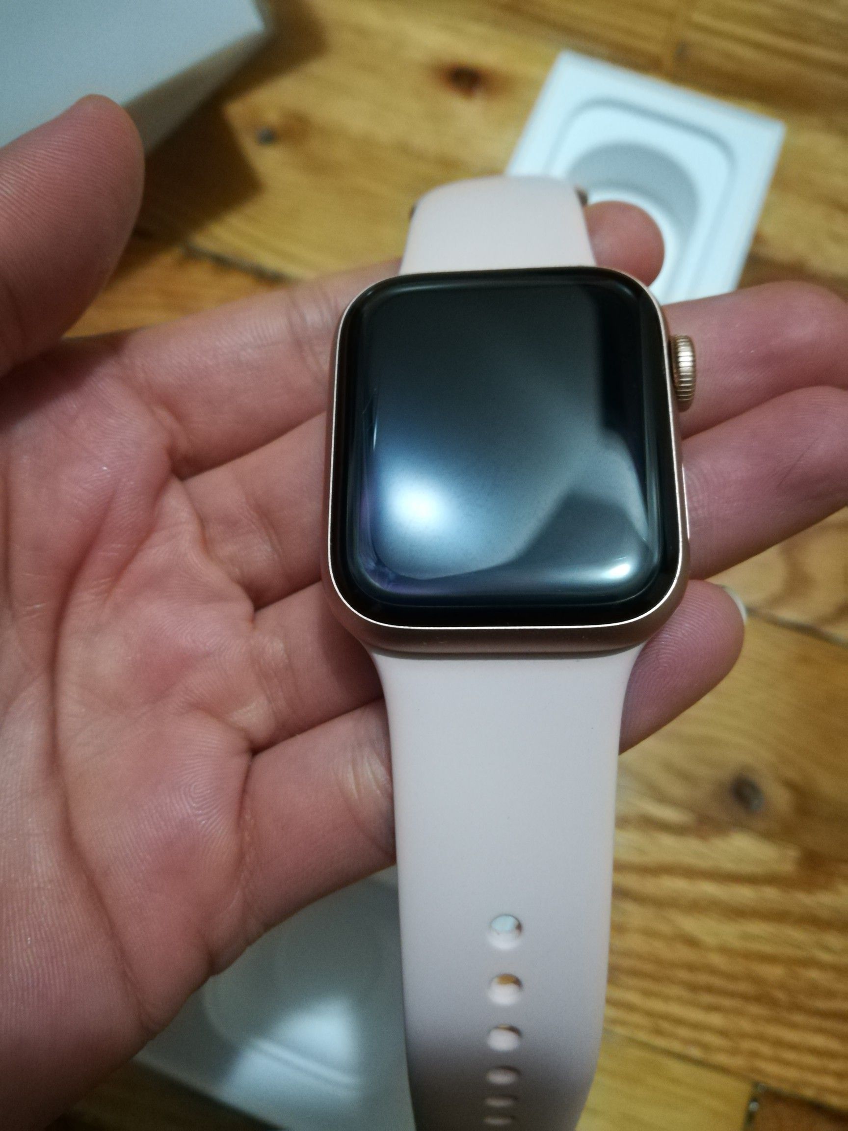 Apple watch series 5 GPS