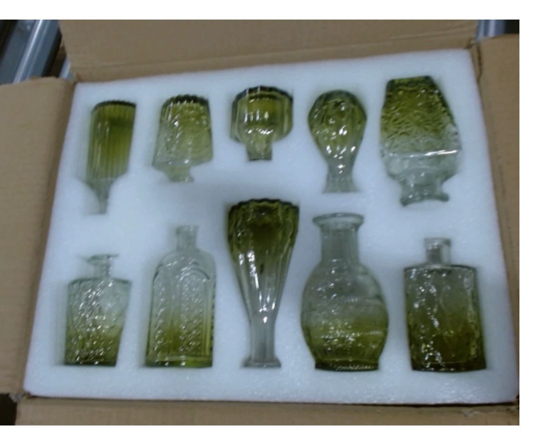 {NEW} 20-Beautiful Centerpiece Inbagi Mini Glass Bud Vase Set. Still in box.