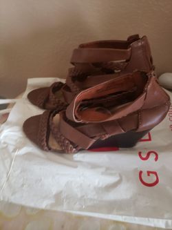 Women sandals