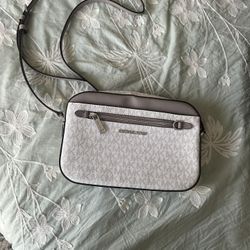 Michael Kors Crossbody Bag