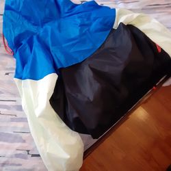 Medium Never Worn Nike Windbreaker 