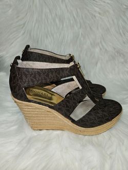 Michael Kors Women's Brown Logo Leather Wedge Sandals Zip Closure size 8.5