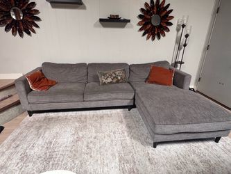 Couch with chaise