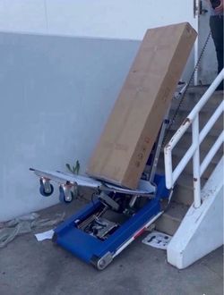New Heavy Duty XSTO 925lbs Cap Electric Stair Climbing Dolly Hand Truck CT420SC