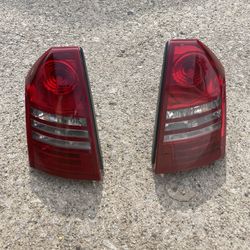 2007 Chrysler 300c Tail lights 