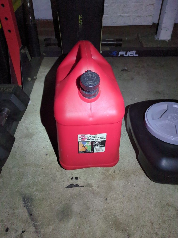5 Gal Fuel Container