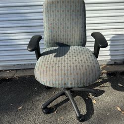 Adjustable Office Chair 