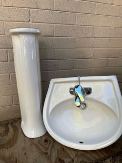 White Ceramic Pedestal Sink with Faucet