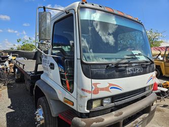 2007 Isuzu Tow truck