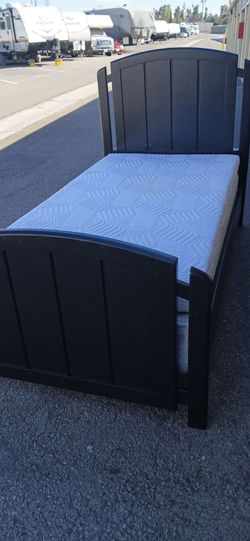 TWIN BED FRAME WITH BOX AND MATTRESS