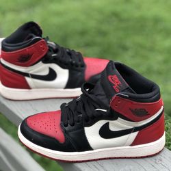 Jordan 1 Bred Toe Size 4y