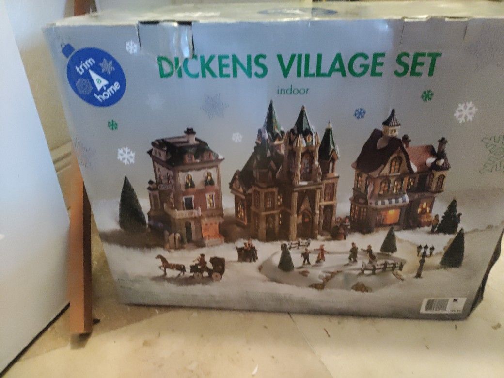 Dickens Village Set New Cost 100