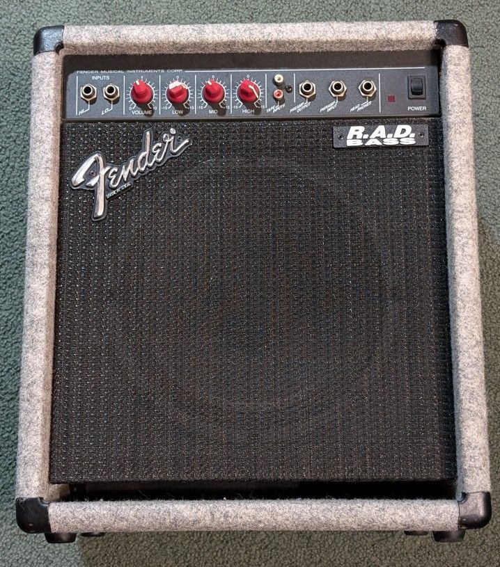 Fender R.A.D. Bass Amp Used