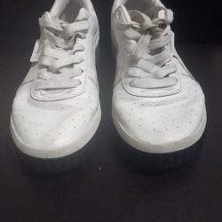 Puma Carina 2.0 Women's Sneakers Size 11