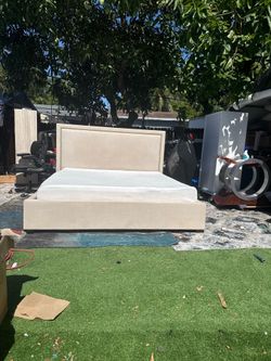 Cama king beis