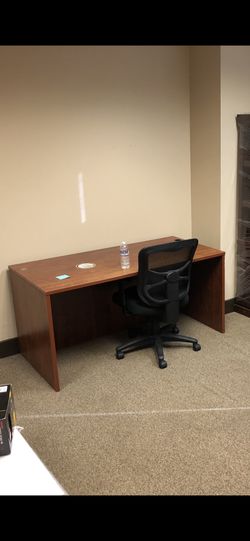Solid Wooden Computer Desk (gently used)