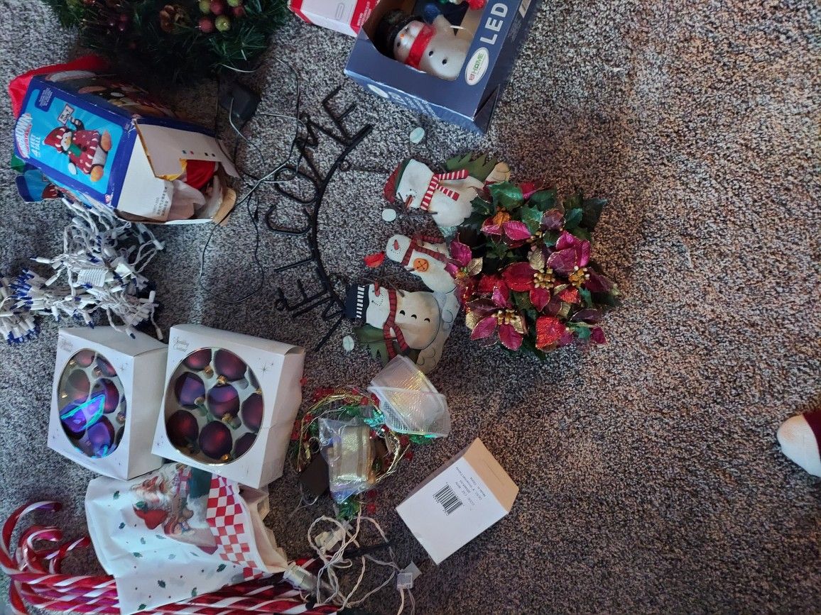 Lots Of Christmas Stuff