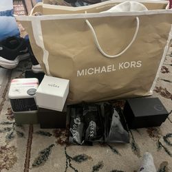 Purse And Women’s Watches