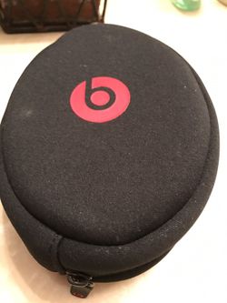 Beats Headphone Pouch