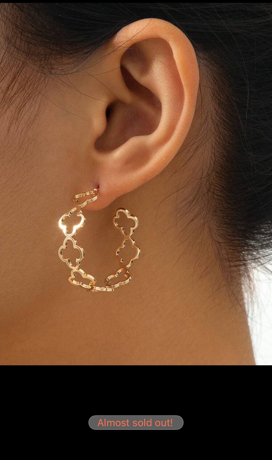 Clover Style Hoop Women’s Earrings