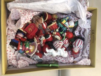 Very Good Condition Christmas Ornaments Lot