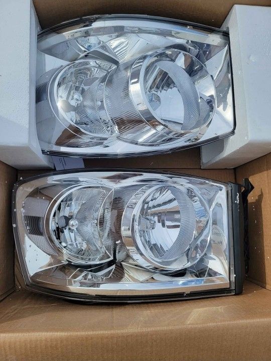 06-08 Dodge Ram Headlights Luces Micas Calaveras Faros Faroles Focos