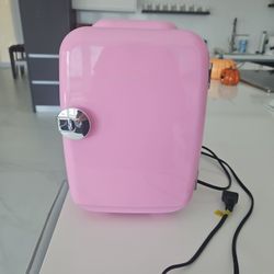 Mini Refrigerator Pink