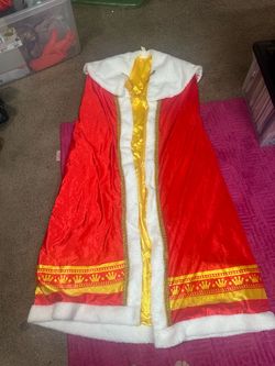 Adult male halloween king robe and crown