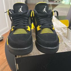 Jordan 4s Size 7 Like New 