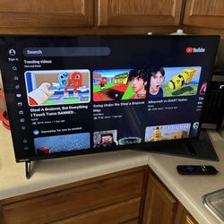 Roku Smart Tv 32” W Remote 
