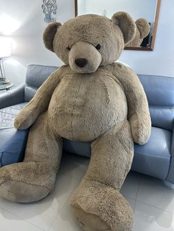 Fao schwarz best sale giant bear
