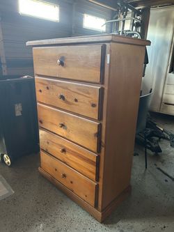 Solid Wood 5-Drawer Chest Dresser