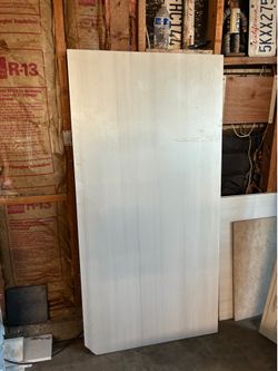 Porcelain floor tile