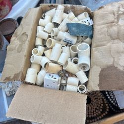 Box Of Cpvc Fittings $15 For All Like 100 Pieces 