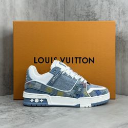 LV Men’s Sneaker With Box New 