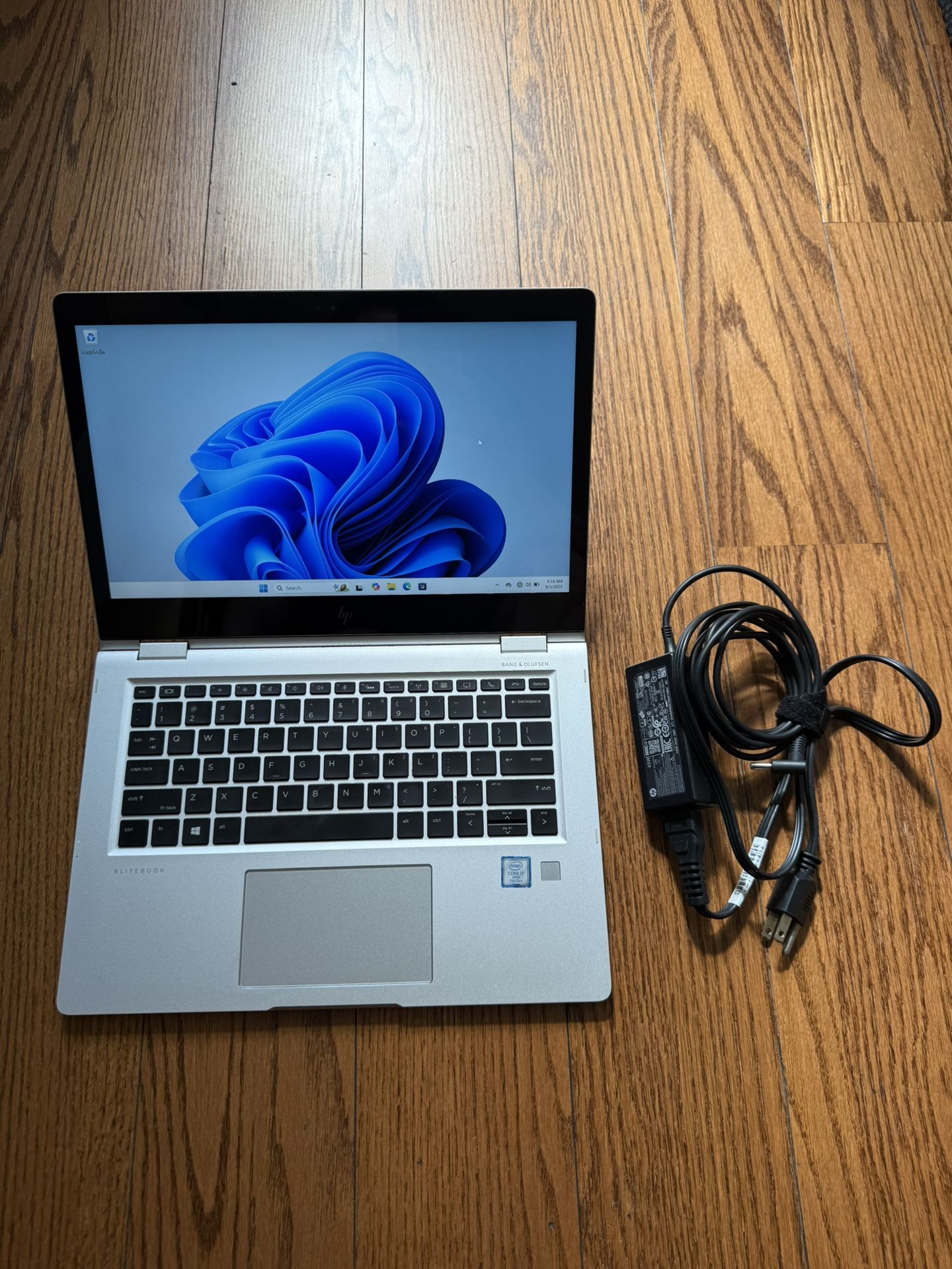 HP Elitebook 13.3”/16G RAM/1TB SSD/Touchscreen/Touch ID/Fully Functional/Good Battery