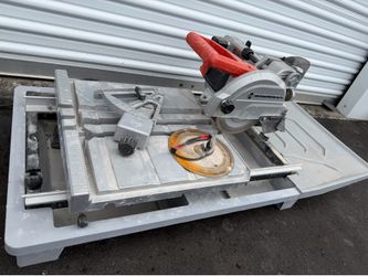 Diamondback Wet Tile Saw