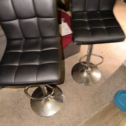 Bar Stools (2Black2White)