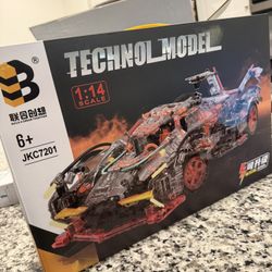 Race Car Model Building Set