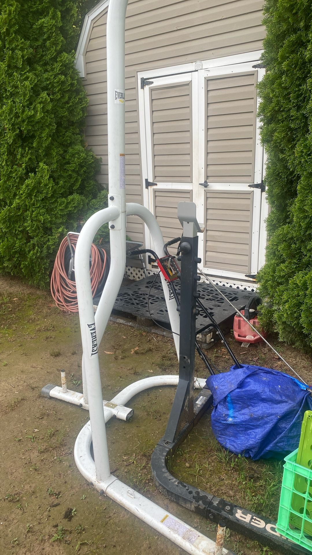 Everlast Punching Bag Stand ( No Bag Included )