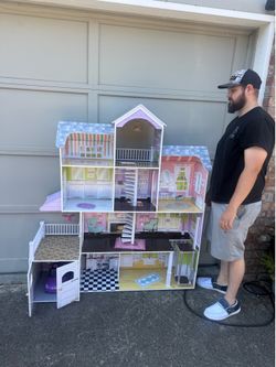 Giant Barbie Mansion