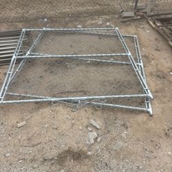 12’ X 6’ Chain Link Fence Gate With Every Ting To Hang It 