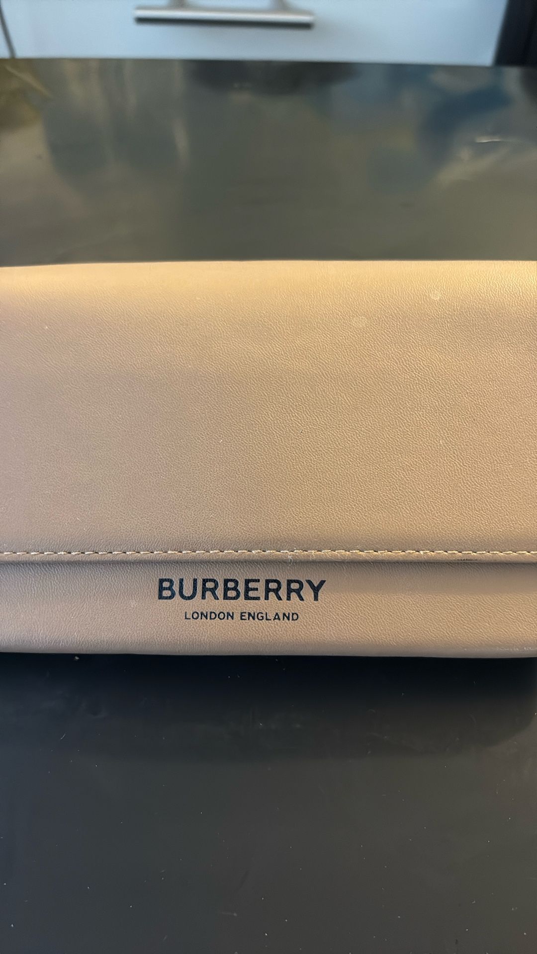 UNISEX Camel Leather-Burberry Sunglass Case