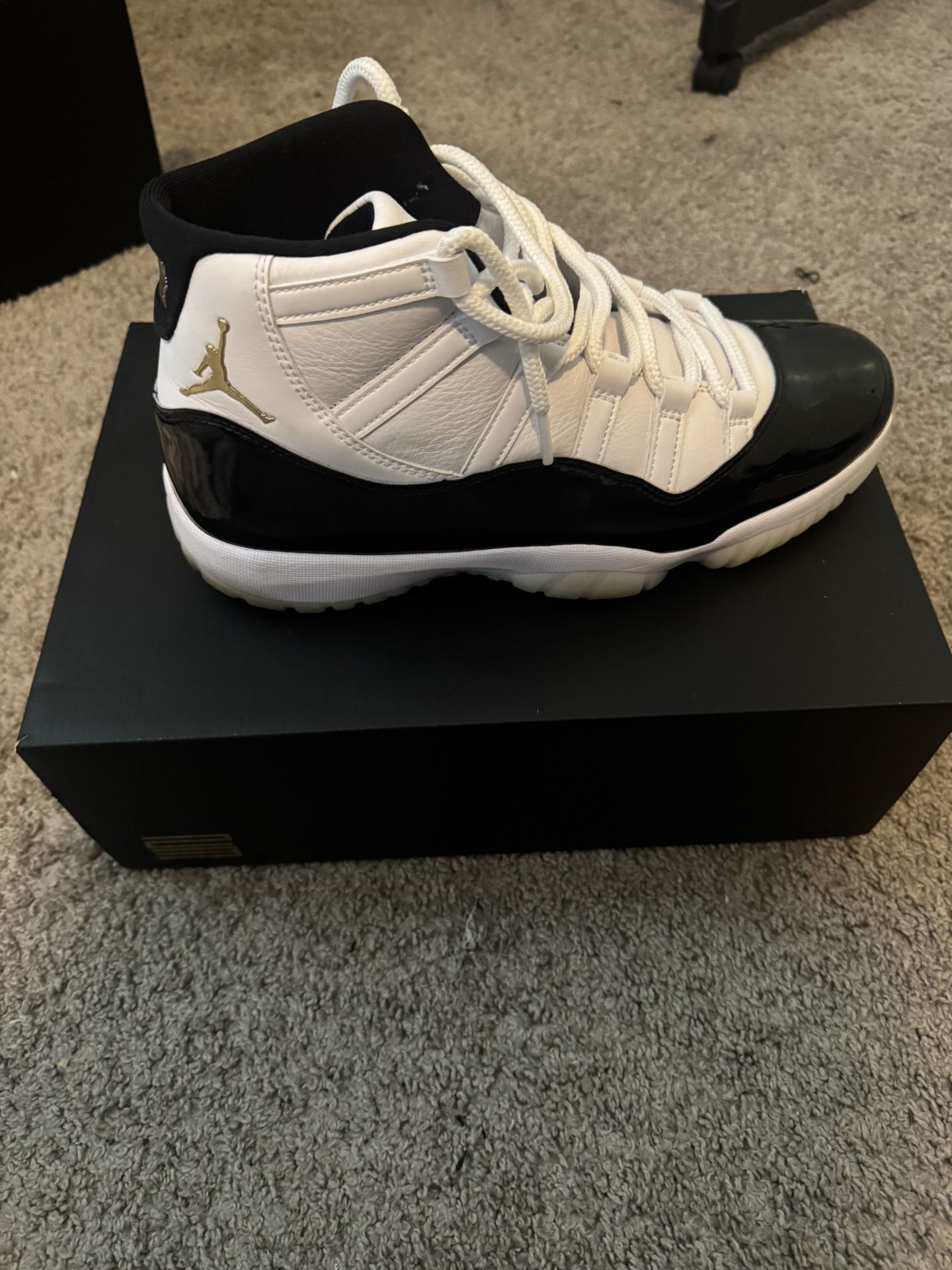 Jordan 11 ‘Gratitude’ SIZE 10.5