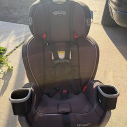 Graco Extend2Fit 3-in-1 Car Seat